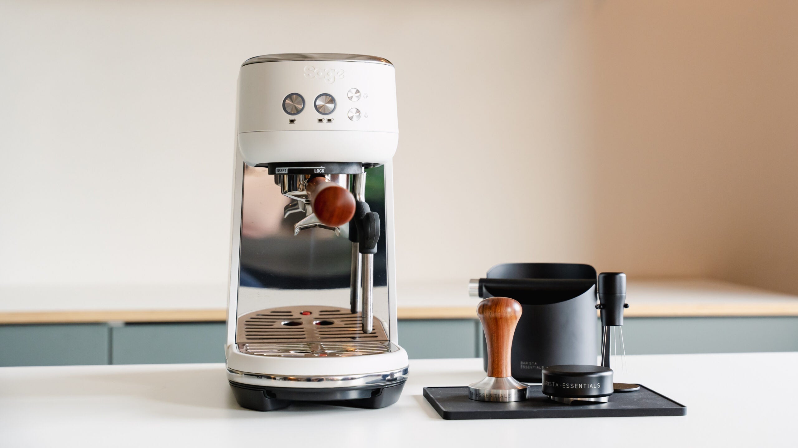 Koffie verdeler: Alles wat je wilt weten over deze barista tool