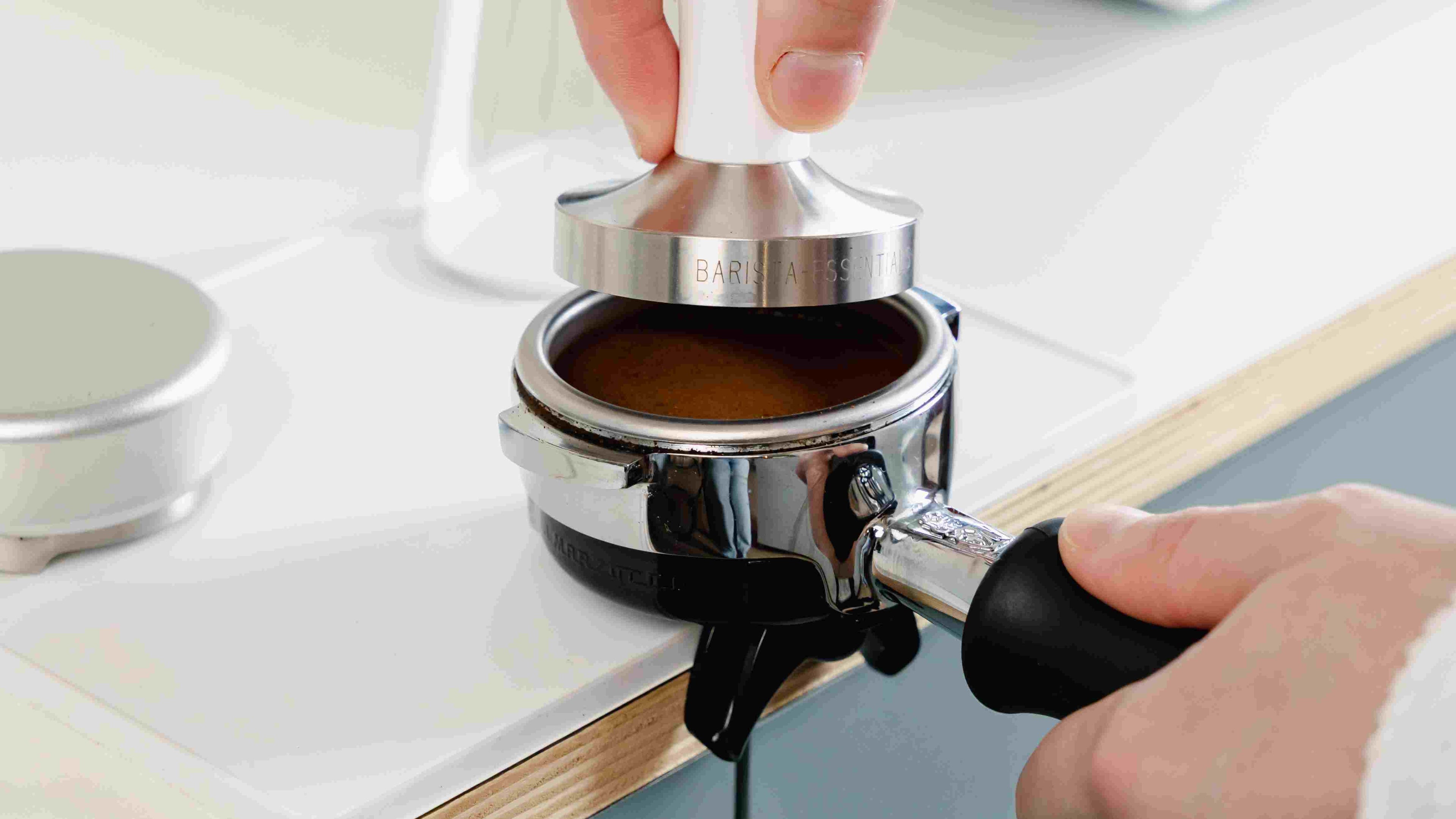 Waarom moet je koffie aanstampen?
