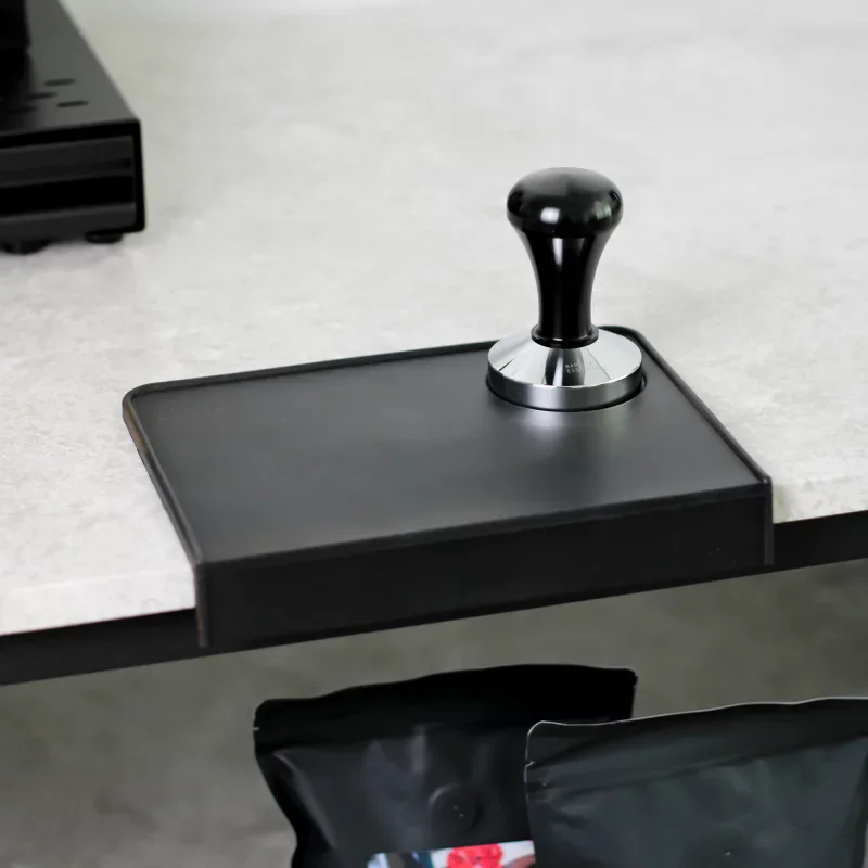 Tampermat met hoek en portafilter uitloop - tampingmat van rubber