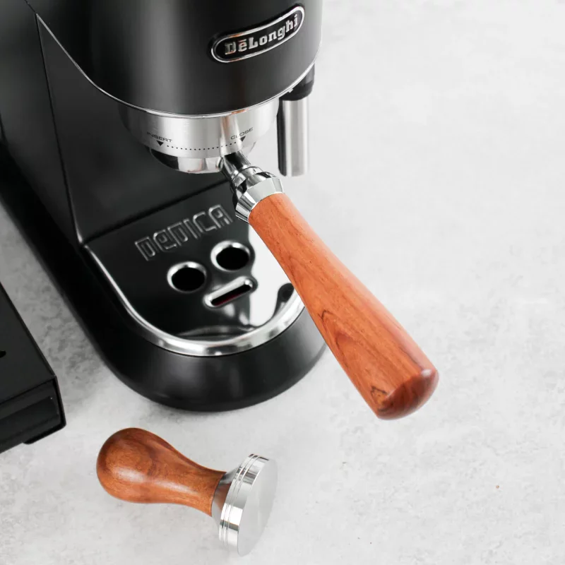 Delonghi Dedica naked portafilter bodemloze filterdrager hout 51mm met tamper hout 51mm